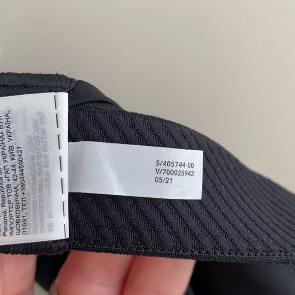 Athleta Advance Sports Bra B-G Black 38F - Picture 9 of 10